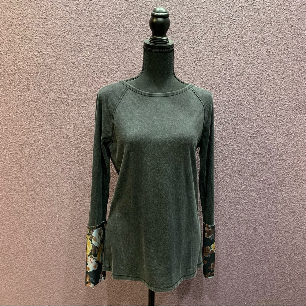 Charcoal gray long sleeve w/ floral cuff